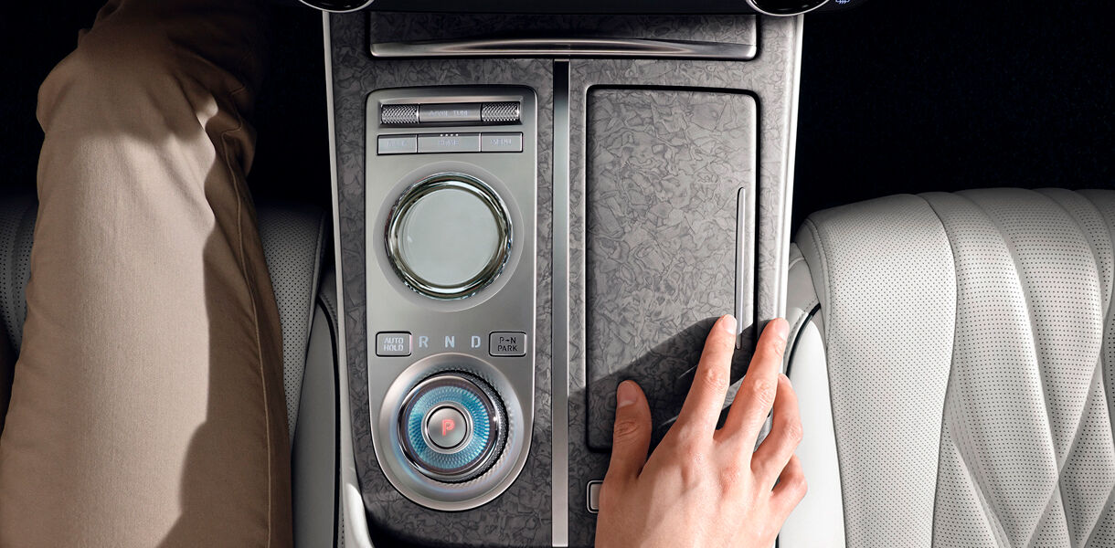 Closeup of centre touch controller