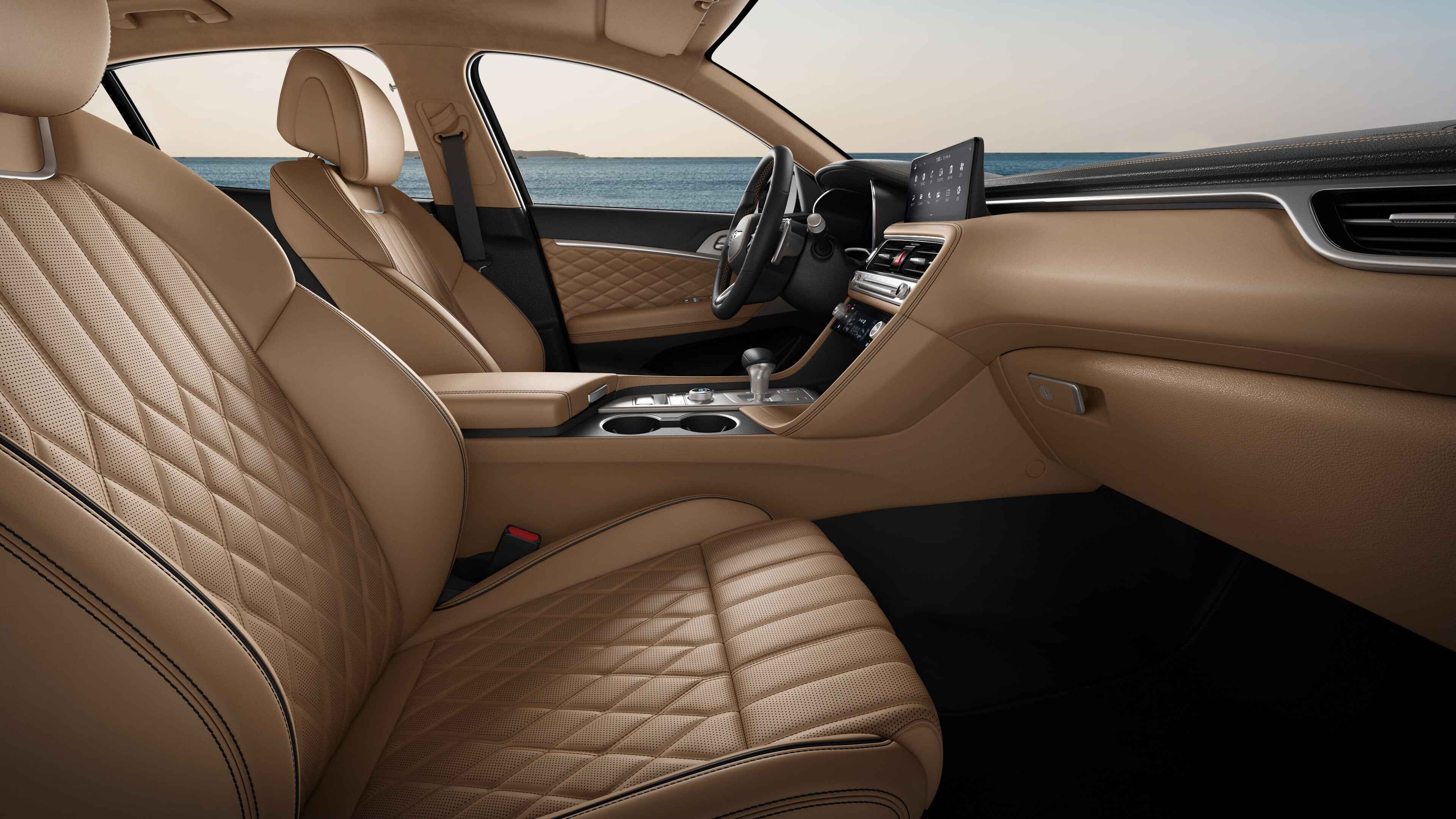 Obsidian Black/Dune Beige Two-Tone Prestige interior