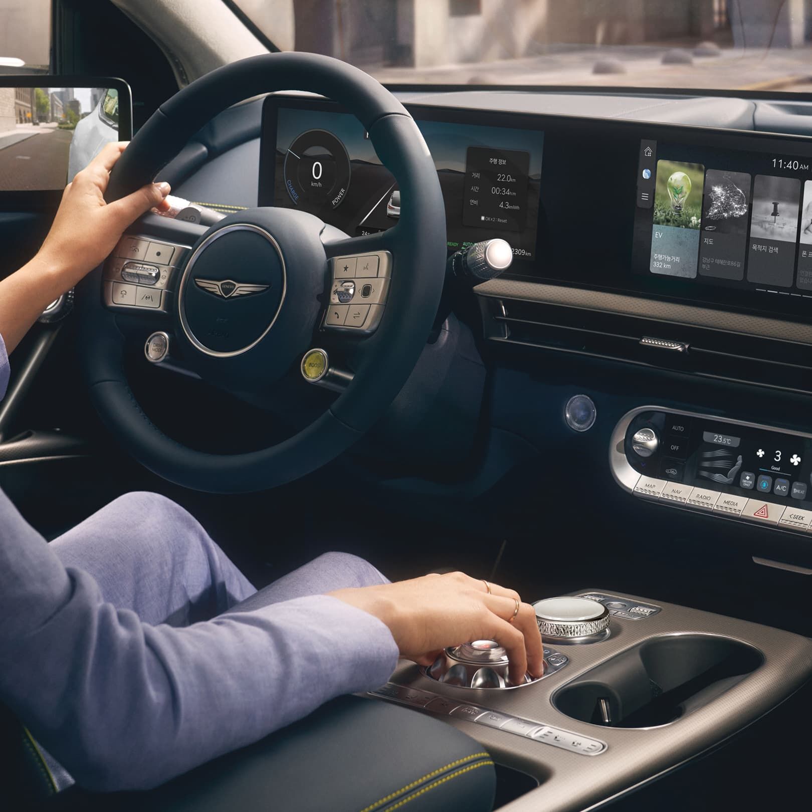 A driver driving GV60.