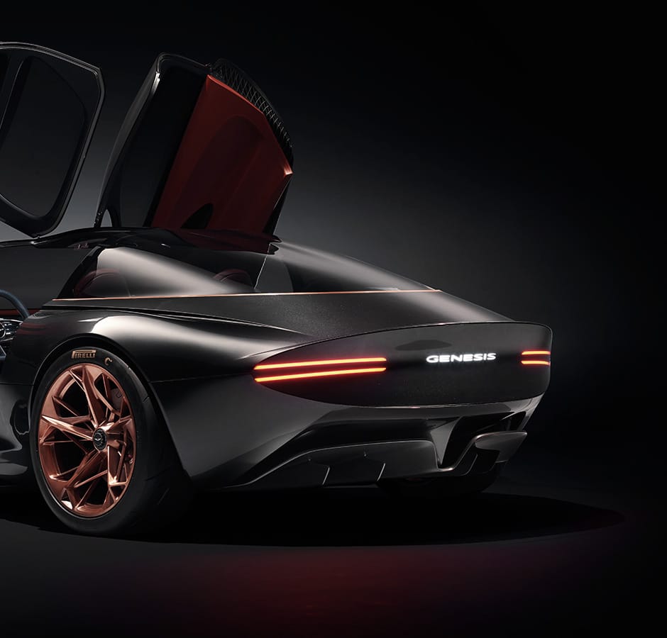 https://www.genesis.com/content/dam/genesis-p2/kr/assets/genesis/concept-car/essentia/genesis-kr-essentia-quad-lamps-09-desktop-940x900-ko.jpg