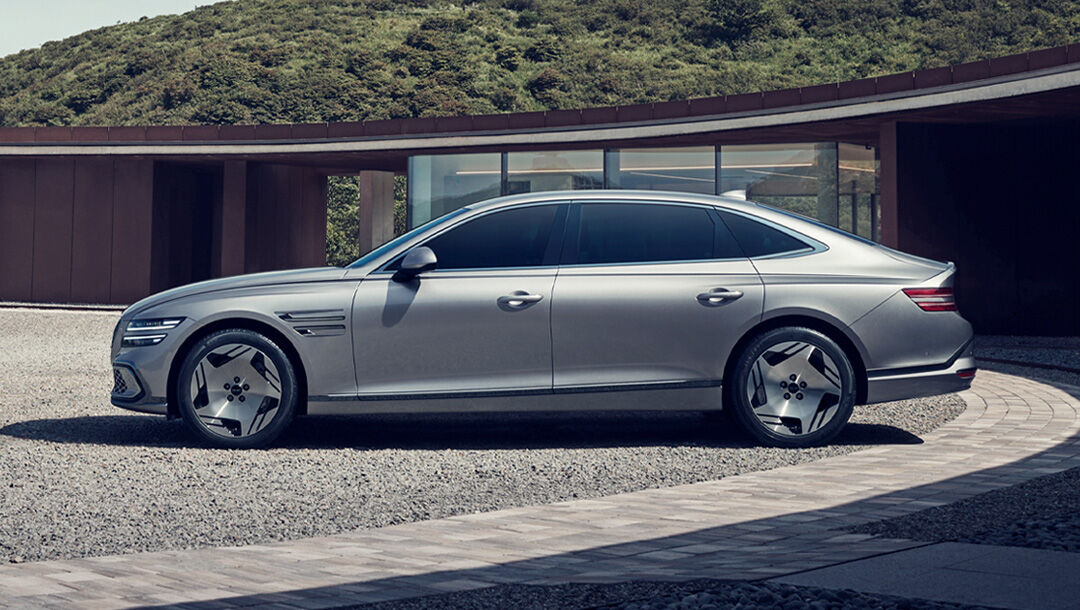 Genesis electrified G80 이미지