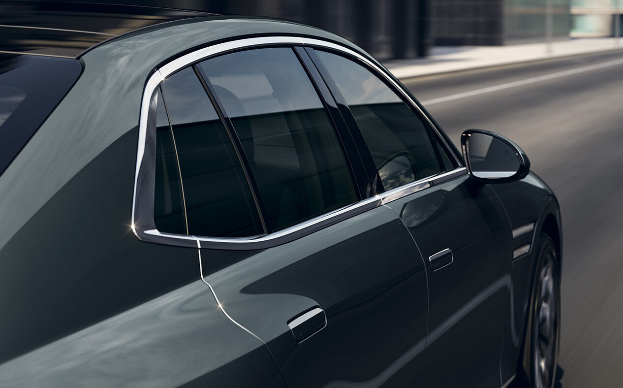GENESIS G90 Long Wheel Base — Luxury Fullsize Sedan GENESIS