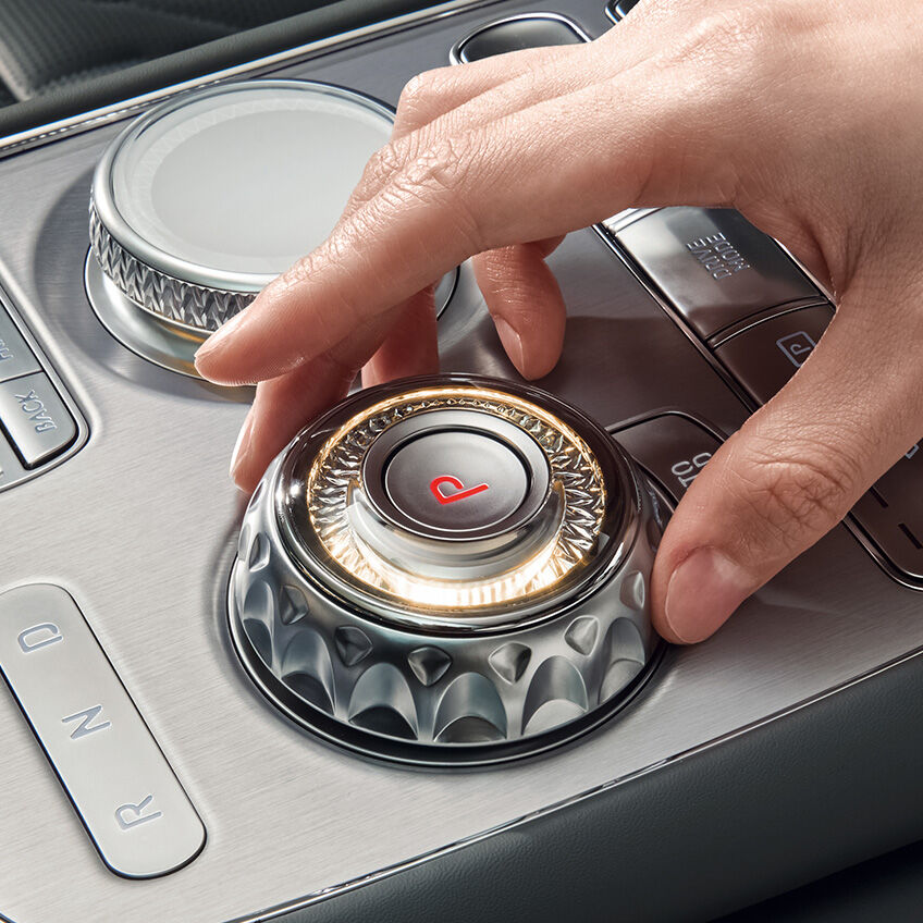 Genesis G90 Shift-By-Wire