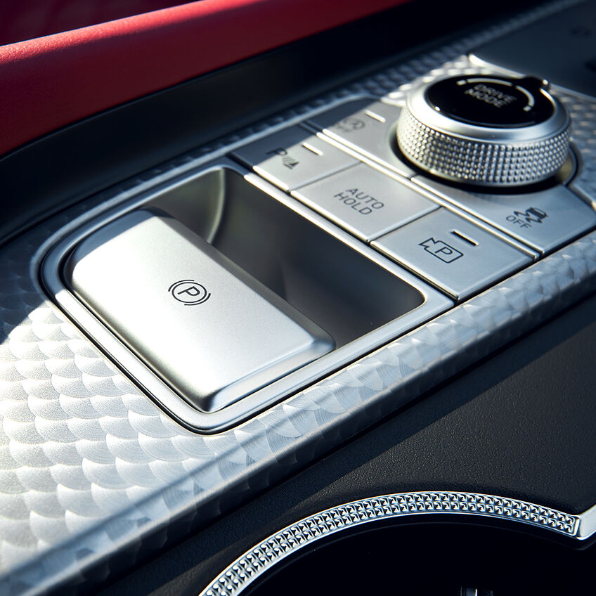 genesis-g70-gallery-gallery-g70-sport-large-3.jpg