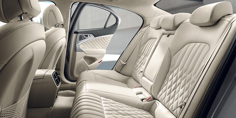 genesis-g70-technology-overview-technology-large.jpg