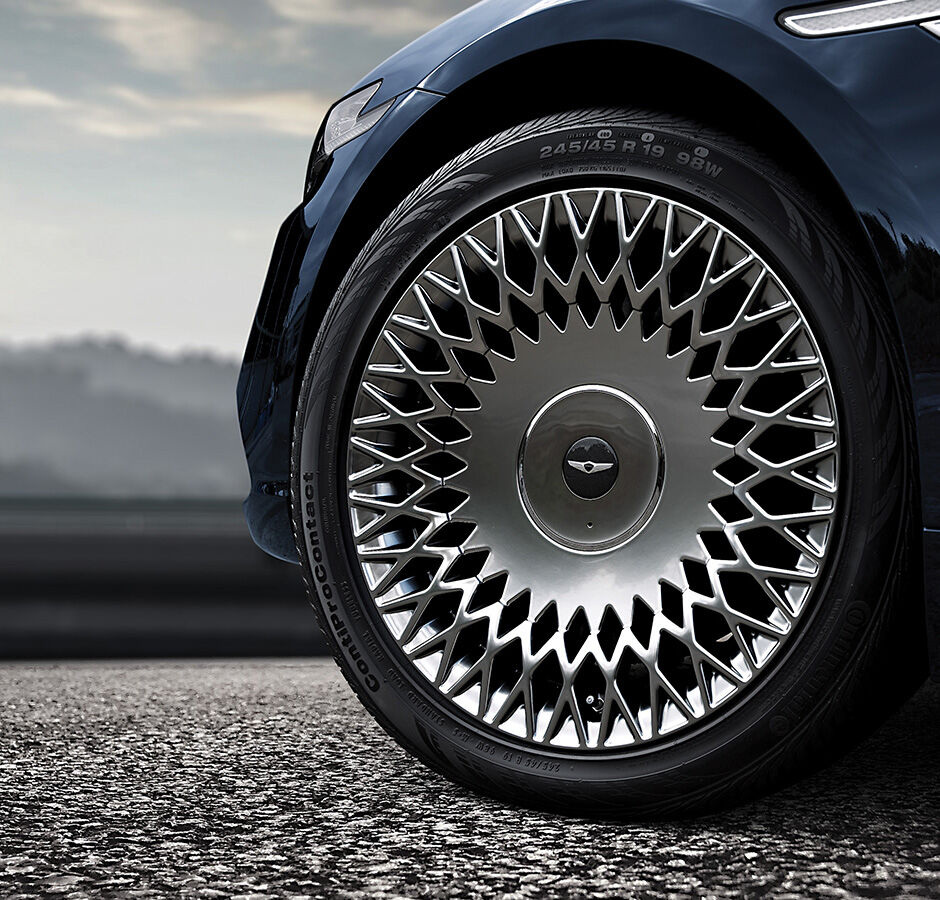 genesis-g90-gallery-dish-type-wheel-large.jpg