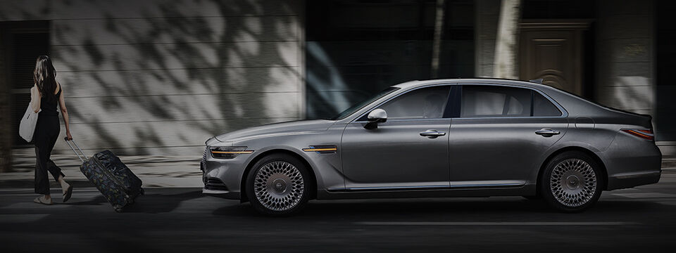 genesis-g90-technology-previous-safety-large-r.jpg