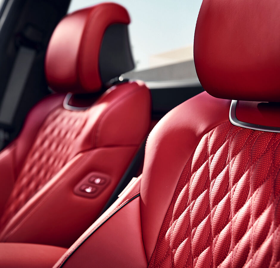 genesis-gv70-design-sport-exclusive-nappa-leather-large.jpg