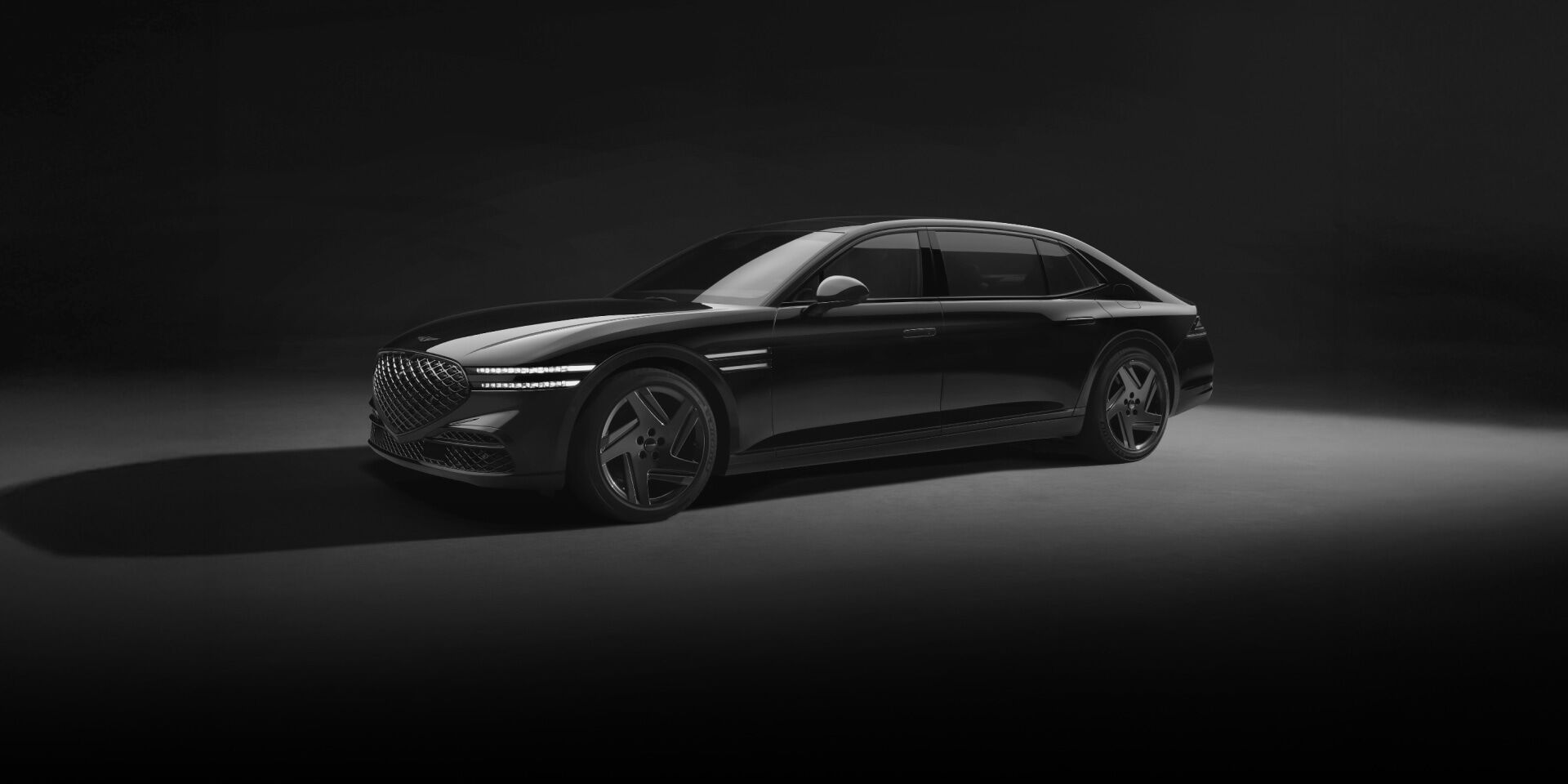 G90 Long Wheel Base Black side image