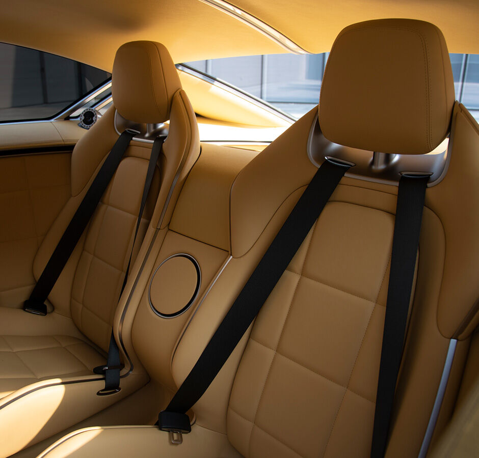 Genesis X Speedium Coupe - Interior leather