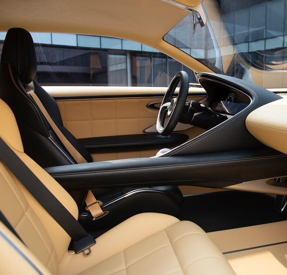Genesis X Speedium Coupe - TWO-TONE Interior