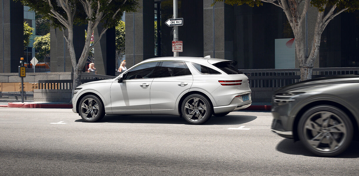 Genesis Electrified GV70 safe exit assist
