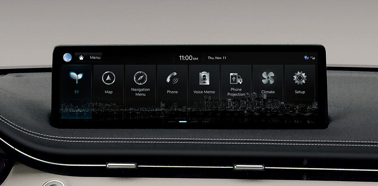 14.5-inch GENESIS INFOTAINMENT
