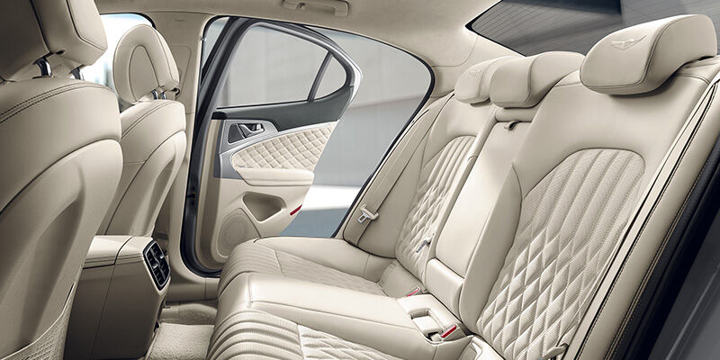 G70 SHOOTING BRAKE seat image