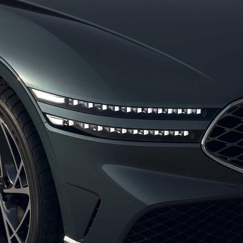 Genesis G90 headlamp