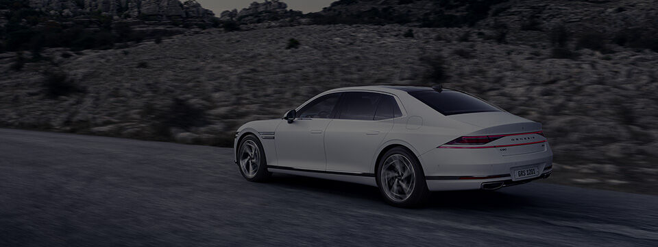 Genesis G90 Vehicle