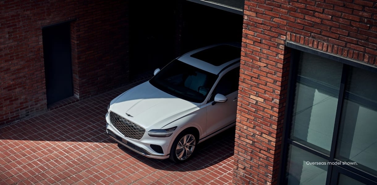 GV70_parked_1220x600 - 1