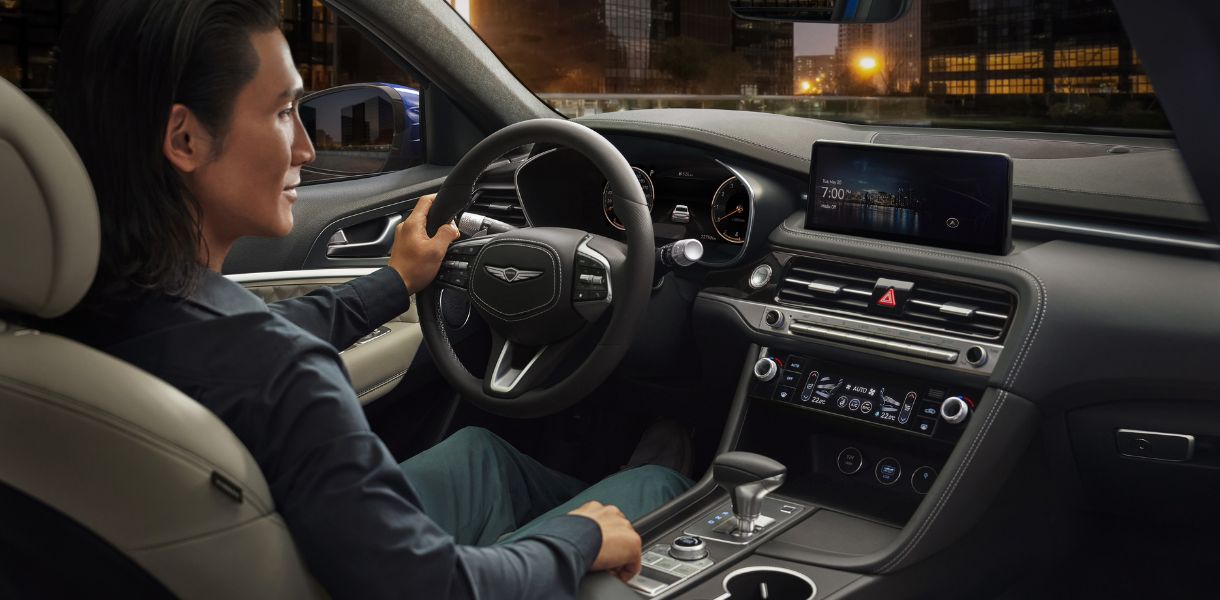 Blue-Sedan_Interior-F_1220x600 - 20