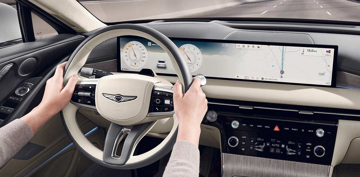 G80 helps maintain a safe highway speed based on road conditions.