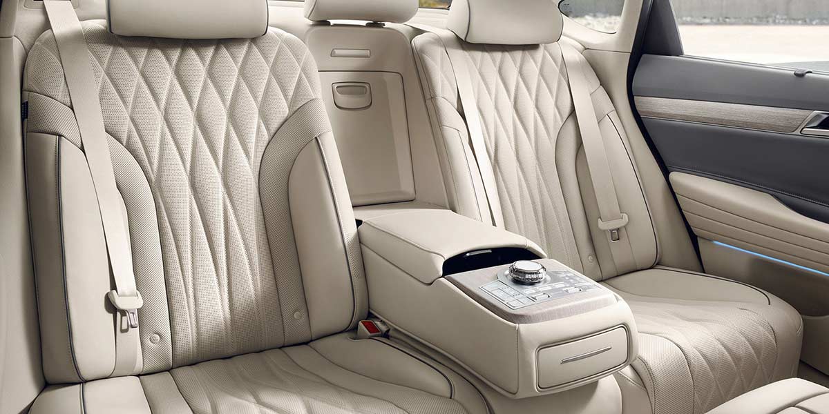 The Rear Electronic Ventilated & Heated Seats allow you to set the desired seat angle