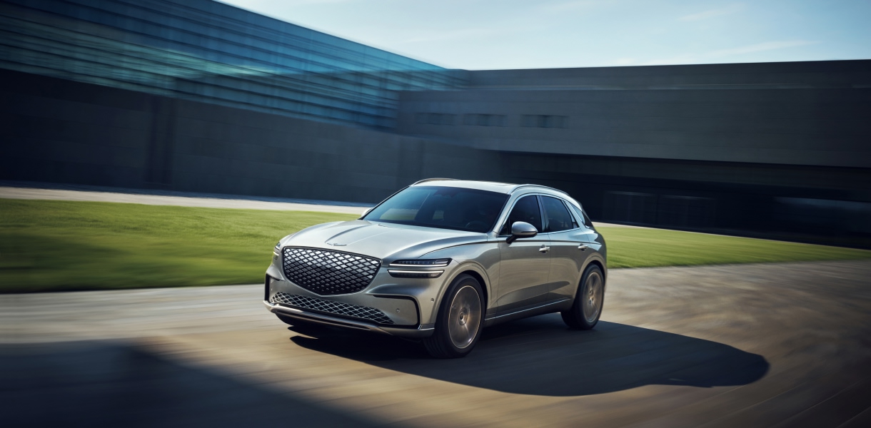 genesis-gv70ev-CROSSWIND-STABILITY-CONTROL 