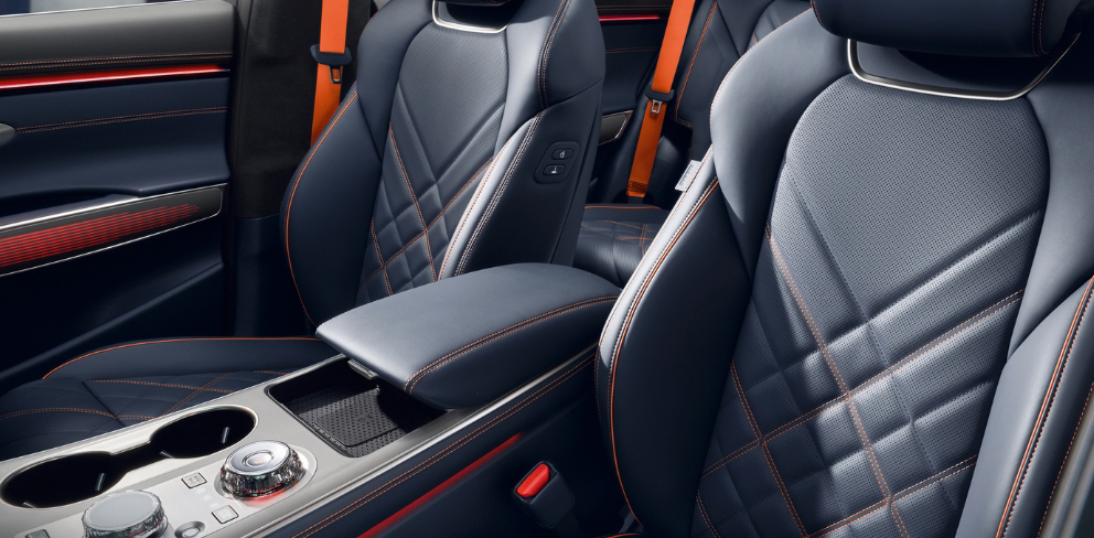 GV70 SPORT PRIME NAPPA LEATHER SEATS
