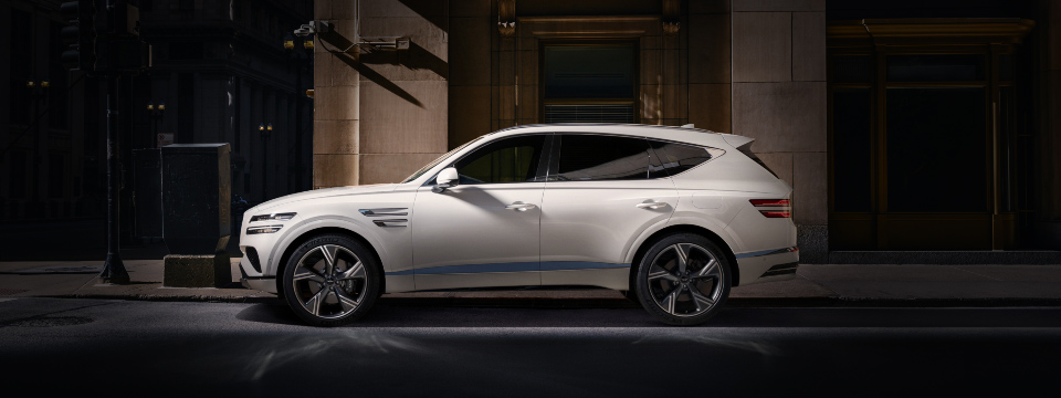 GV80_FL_02_side-profile_r1x960x360-vignette.jpg