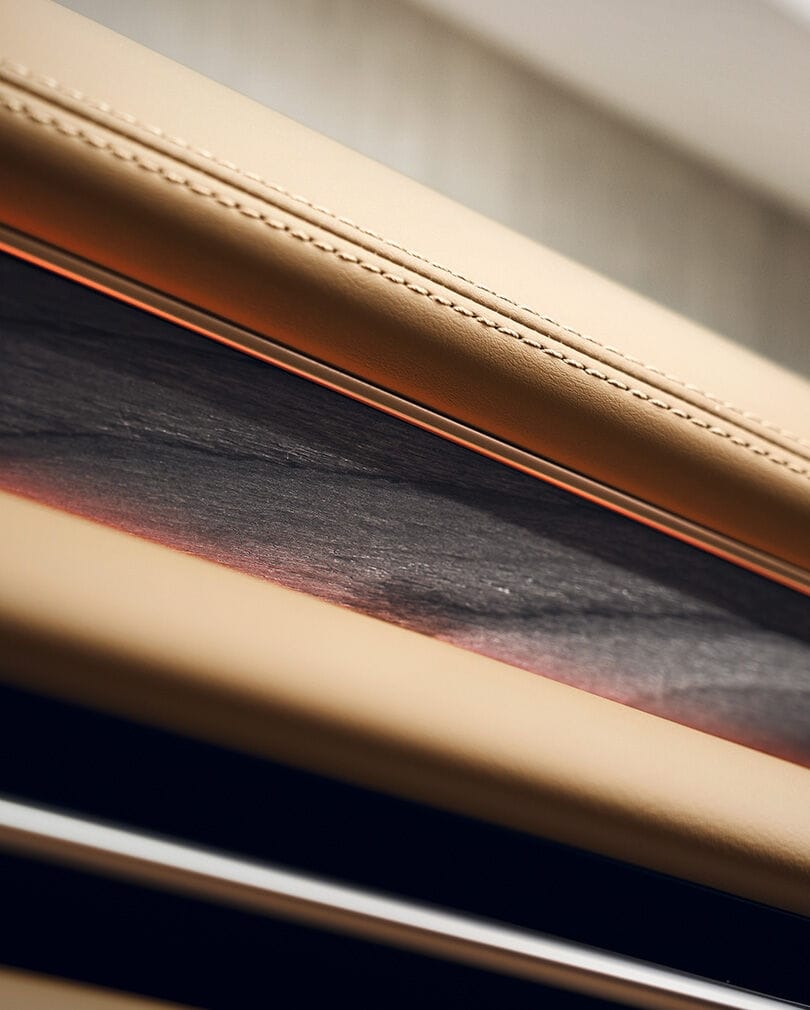 Отделка натуральным деревом